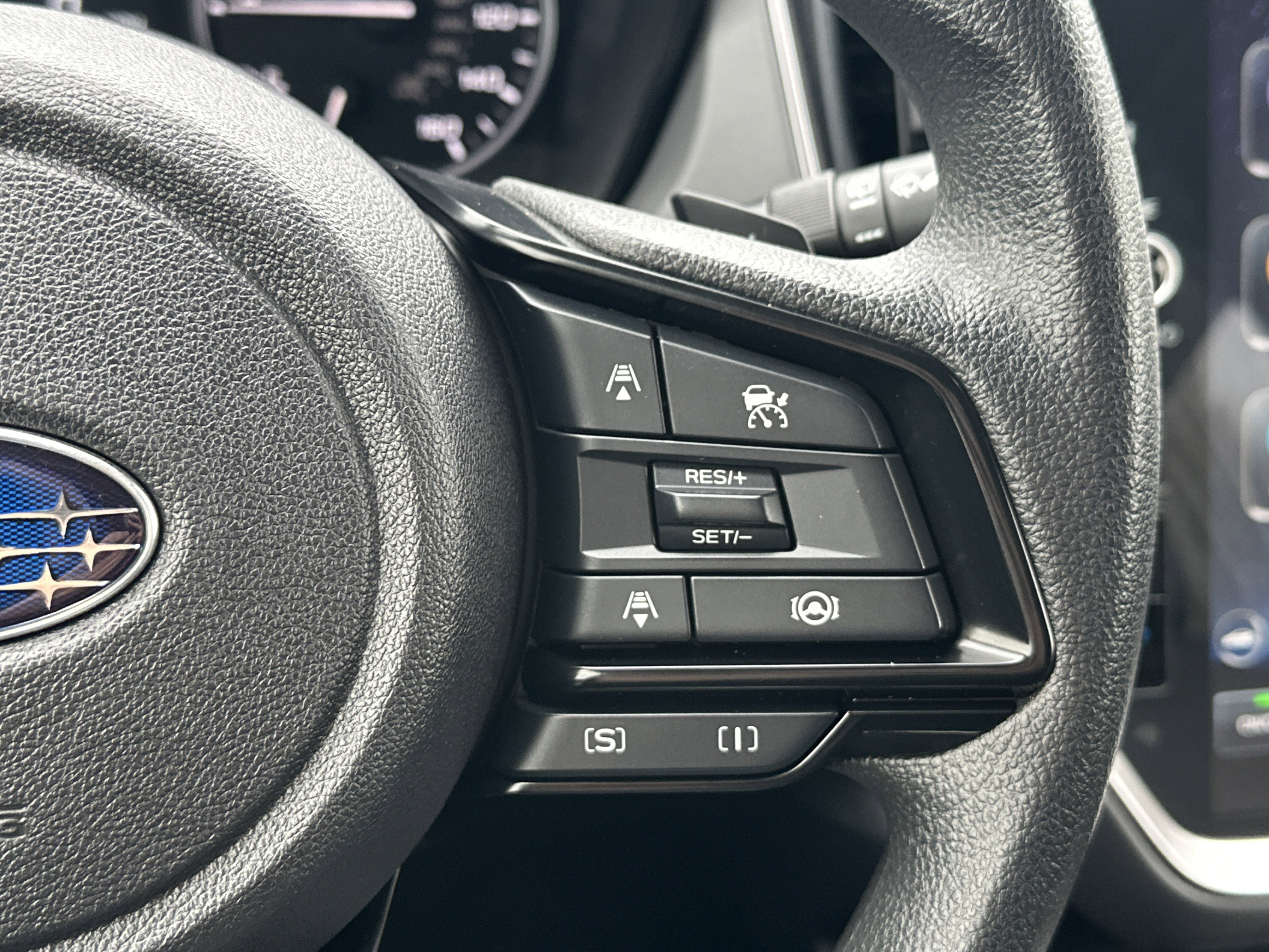 Used 2024 Subaru Crosstrek 2.0i Premium image 18