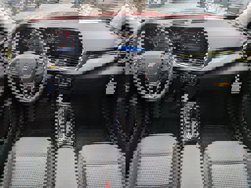 New 2026 Chevrolet Trax LT w/ Sunroof Package FWD image 25