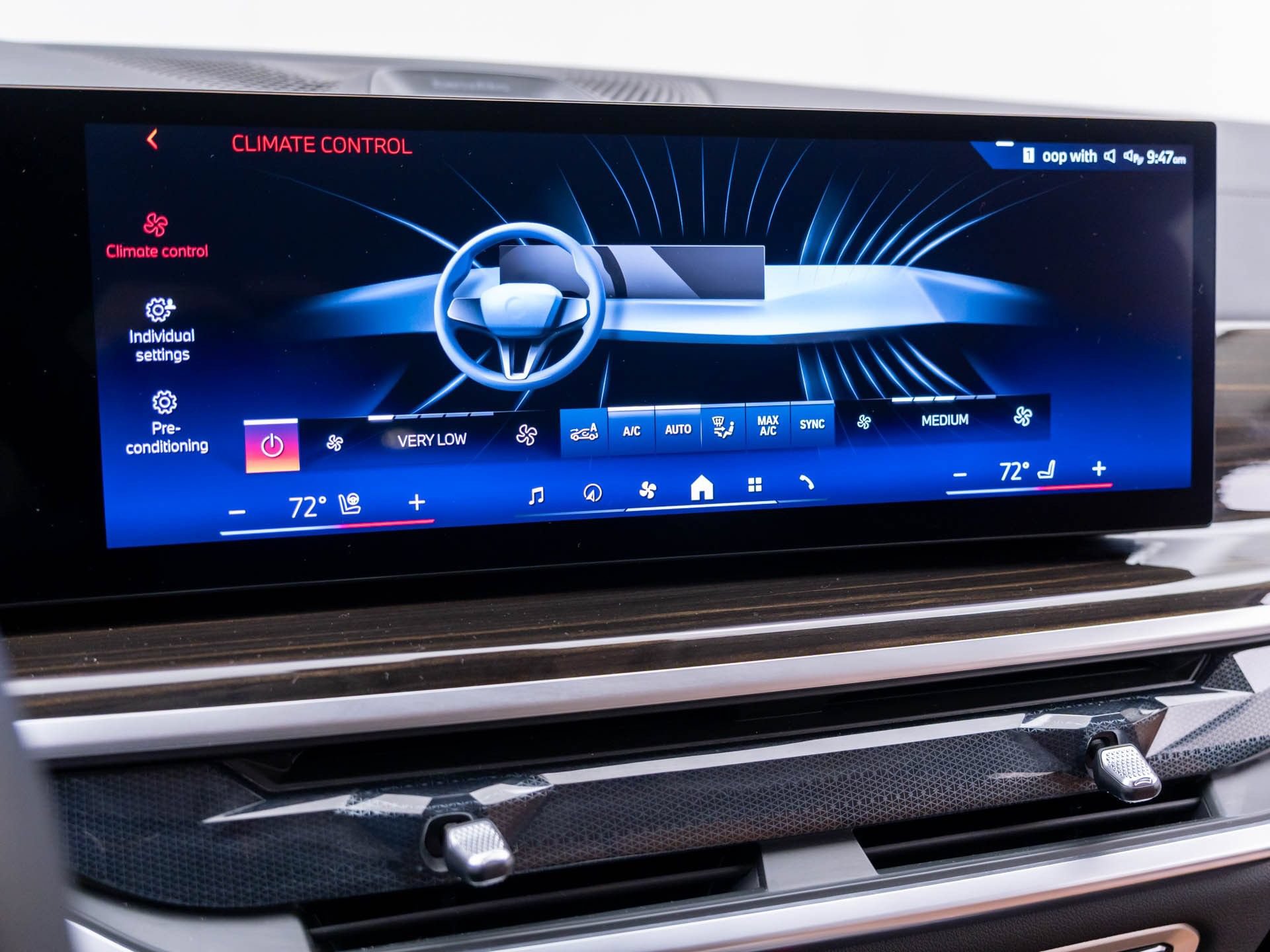 Certified 2025 BMW X7 xDrive40i w/ Premium Package AWD/4WD image 28