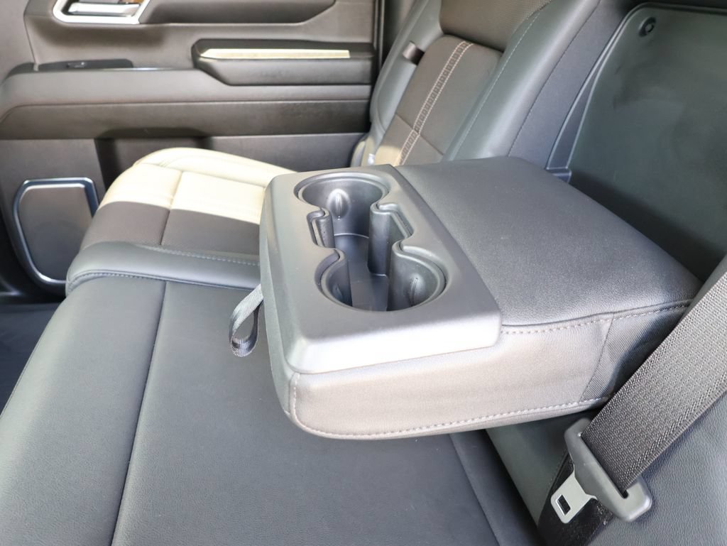 Certified 2024 Chevrolet Silverado 2500 High Country w/ High Country Premium Package AWD/4WD image 31