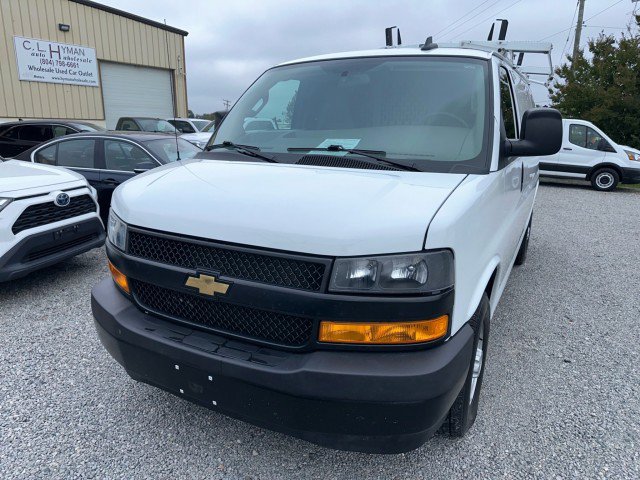 Used 2025 Chevrolet Express 2500 w/ Driver Convenience Package RWD image 3