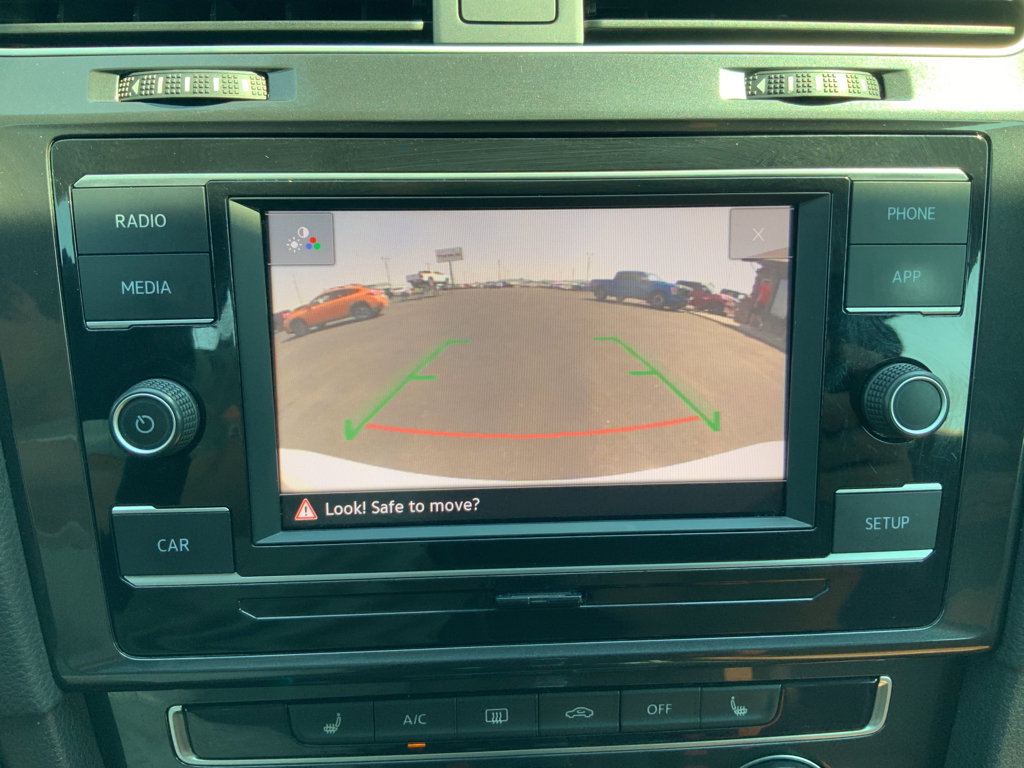 Used 2019 Volkswagen Golf Alltrack S AWD/4WD image 14