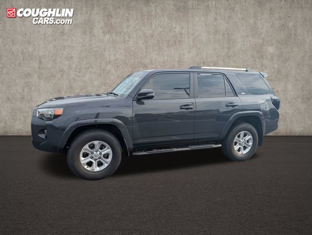 Used 2024 Toyota 4Runner SR5 Premium w/ Moonroof Package AWD/4WD image 4
