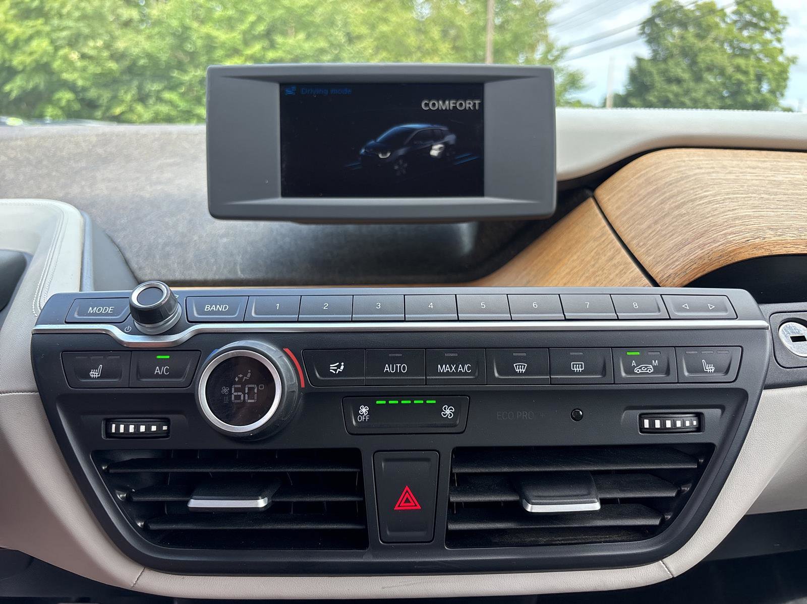 Used 2014 BMW i3 image 12