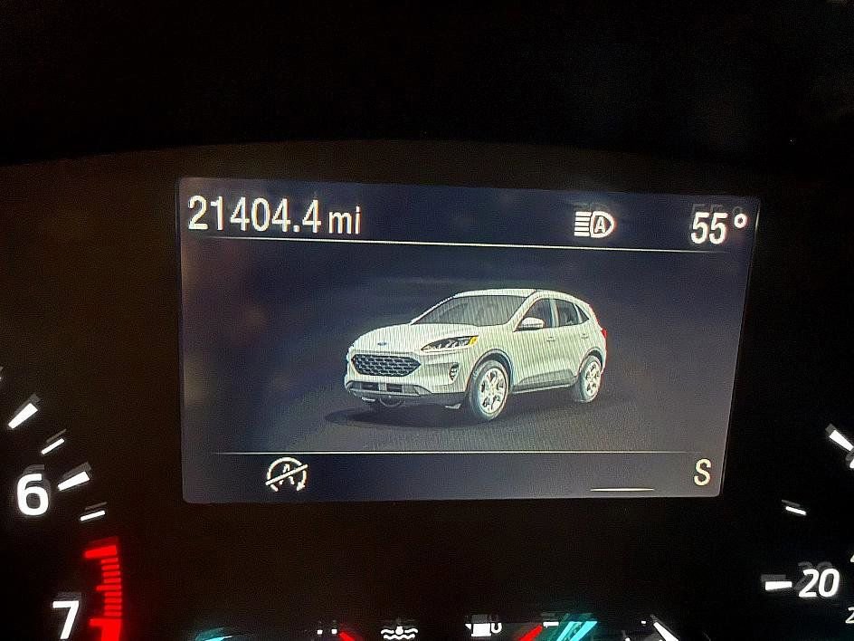 Used 2022 Ford Escape SEL image 10