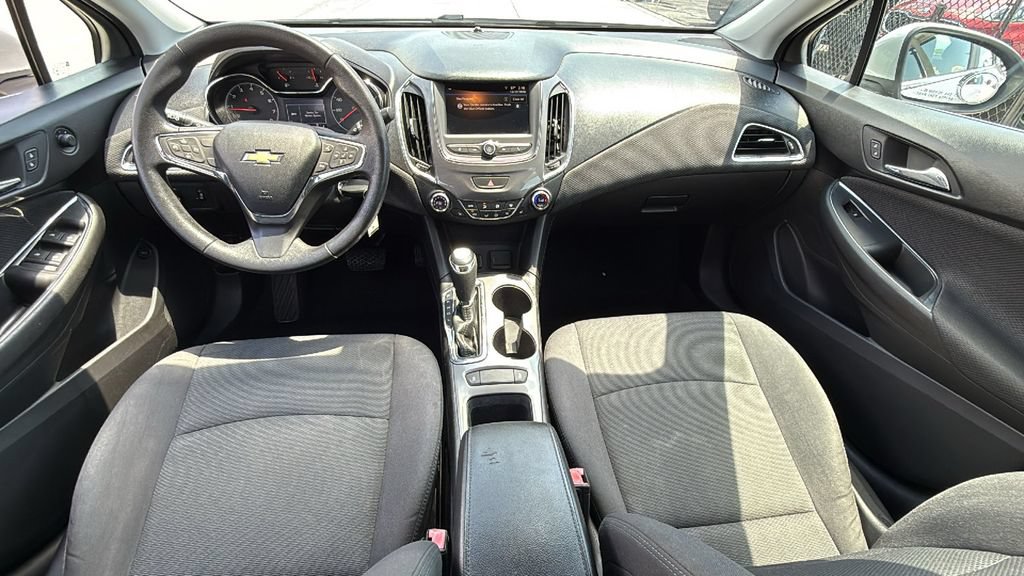 Used 2019 Chevrolet Cruze LT w/ LT Fleet Convenience Package FWD image 28
