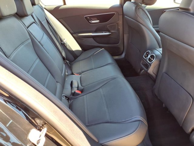 Used 2025 Mercedes-Benz C 300 4MATIC Sedan image 19