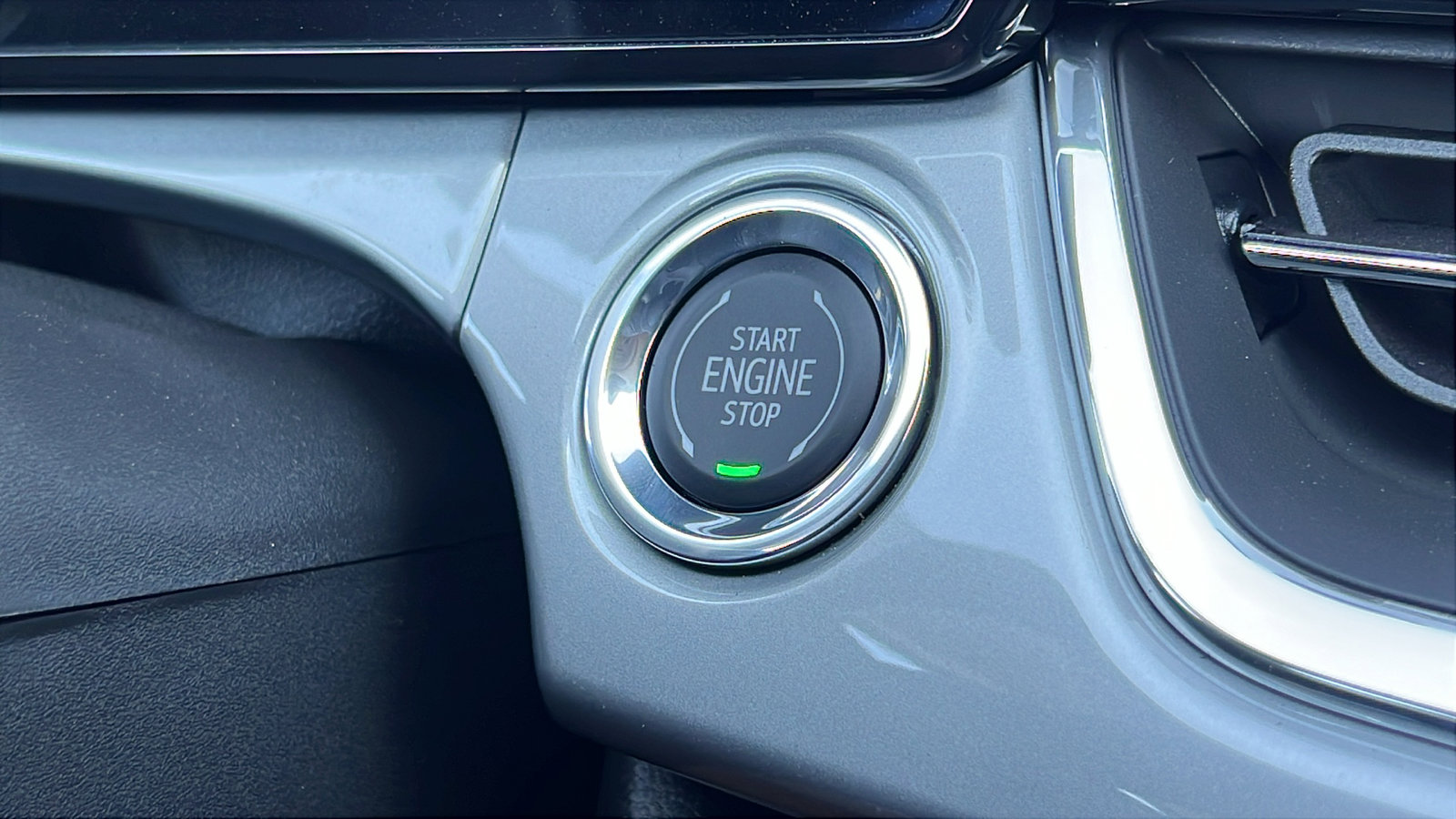 New 2026 Chevrolet Trax LT w/ Sunroof Package image 27