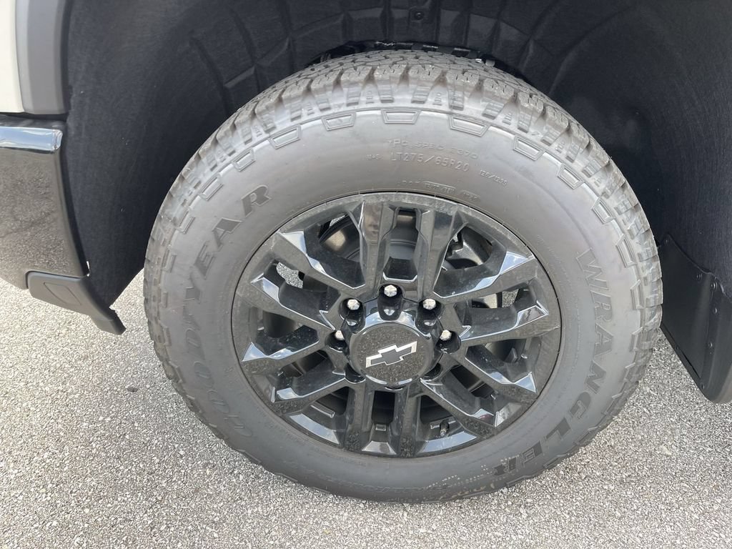 New 2026 Chevrolet Silverado 2500 Custom w/ Custom Value Package AWD/4WD image 10