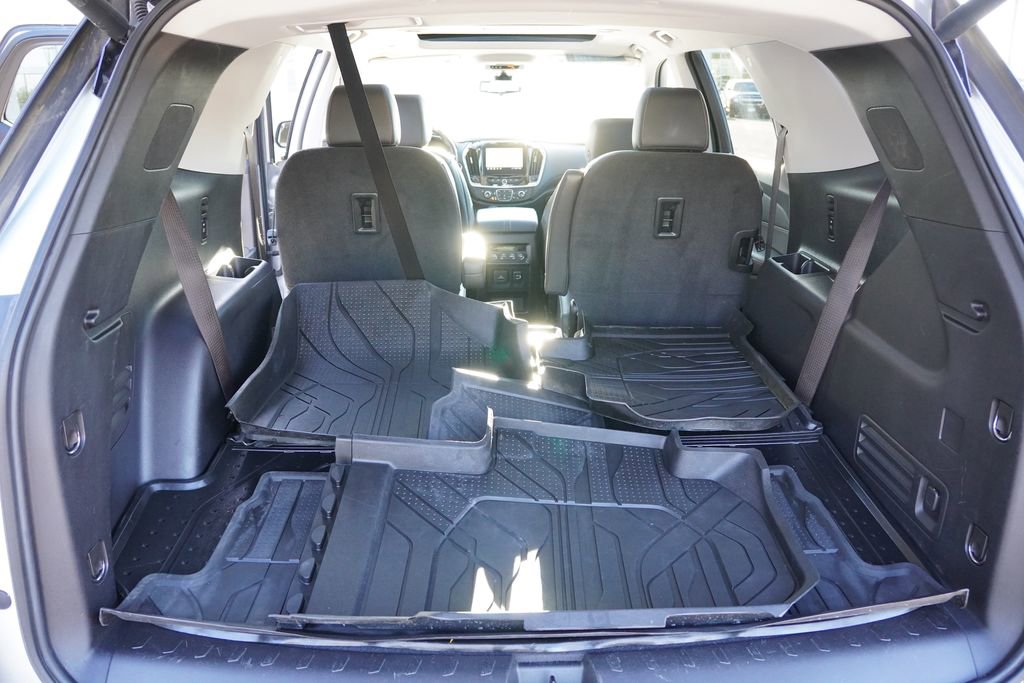 Used 2021 Chevrolet Traverse Premier w/ Redline Edition AWD/4WD image 22