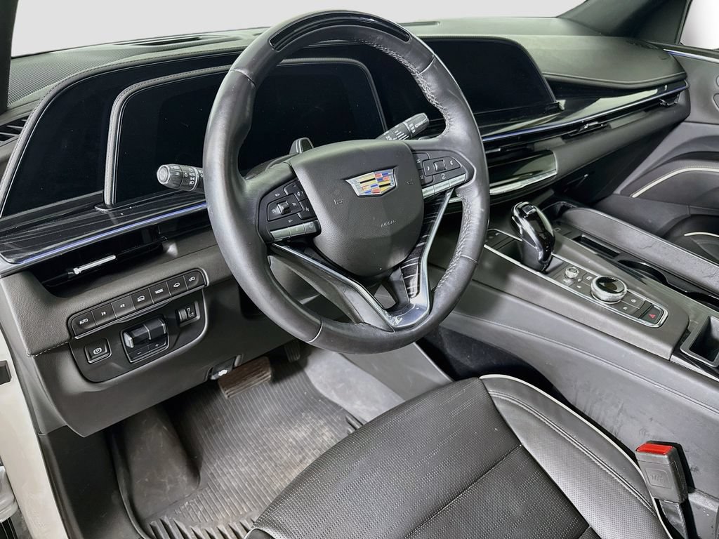 Used 2023 Cadillac Escalade Sport w/ LPO, ONYX Package AWD/4WD image 9
