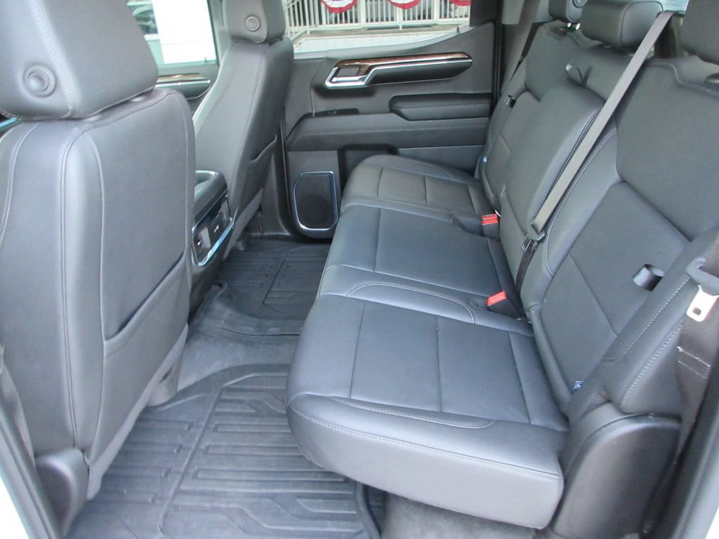 Certified 2024 GMC Sierra 1500 Elevation w/ Elevation Premium Package AWD/4WD image 17