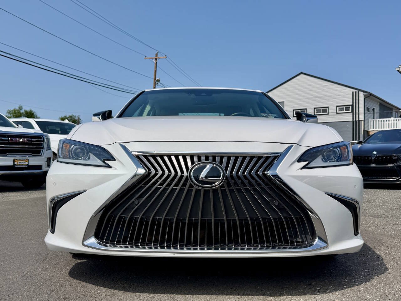 Used 2021 Lexus ES 250 w/ Premium Package AWD/4WD image 2