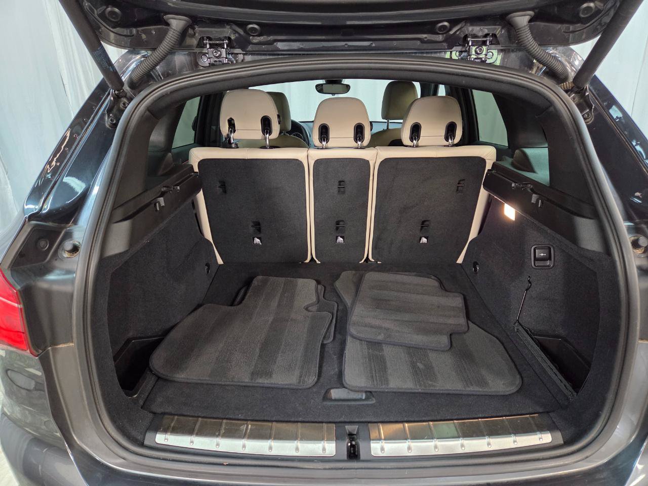 Used 2018 BMW X1 xDrive28i AWD/4WD image 7