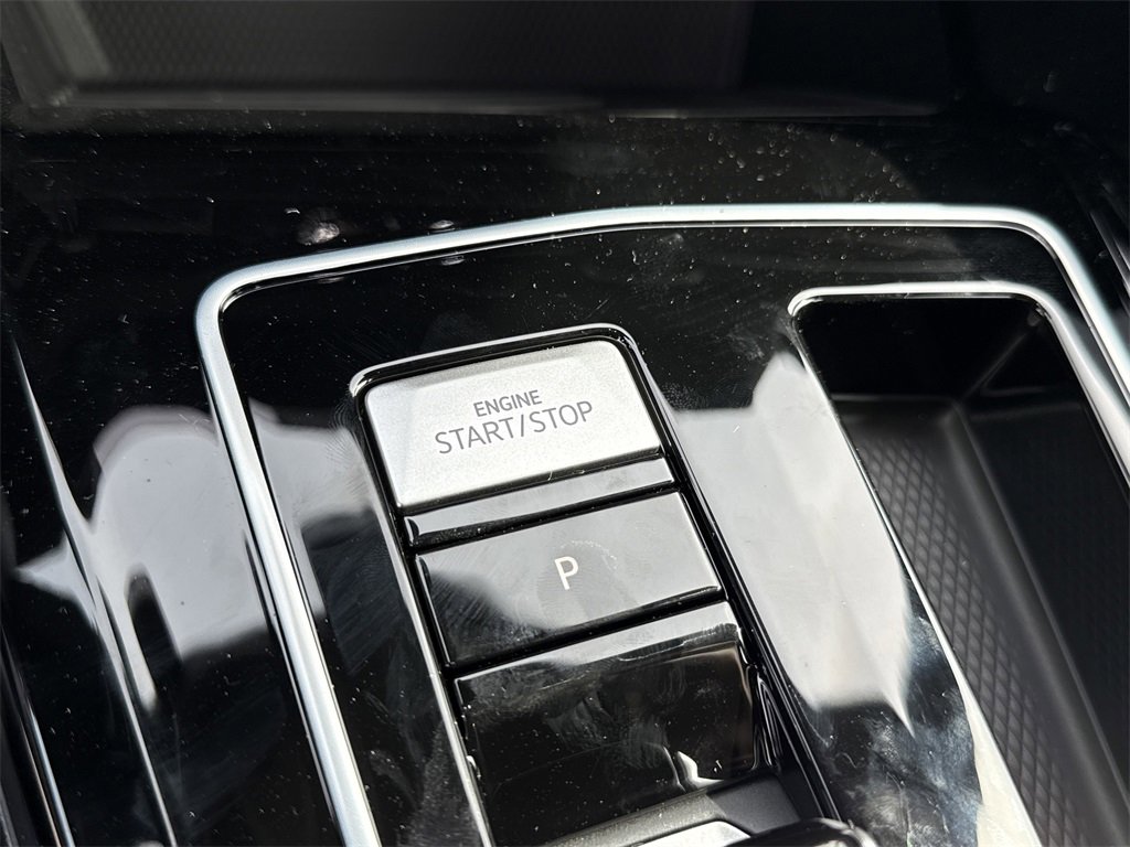 New 2026 Volkswagen Golf w/ Euro Style Package image 18