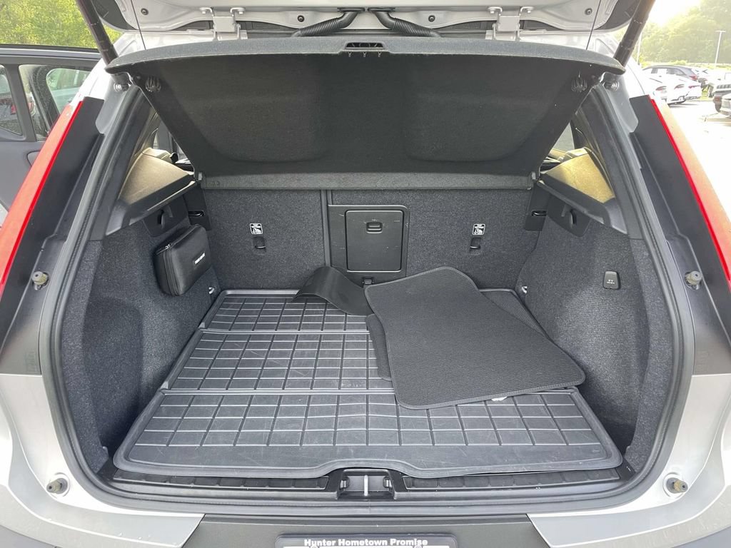 Used 2023 Volvo XC40 Recharge Ultimate w/ Protection Package Premier AWD/4WD image 30