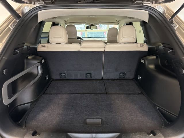 Used 2018 Jeep Cherokee Limited w/ Luxury Group image 14