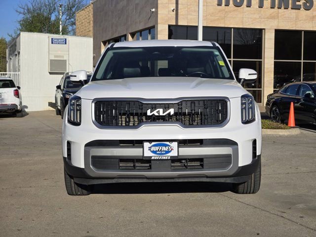 Certified 2023 Kia Telluride LX image 2