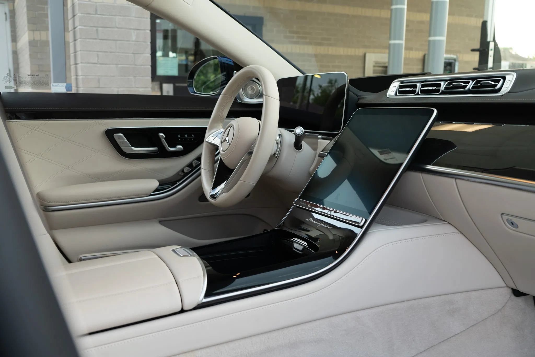 Used 2023 Mercedes-Benz Maybach S 680 4MATIC image 22