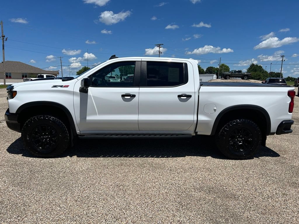 Used 2023 Chevrolet Silverado 1500 ZR2 w/ Technology Package AWD/4WD image 2
