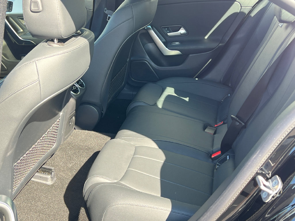 Used 2025 Mercedes-Benz CLA 250 4MATIC image 24