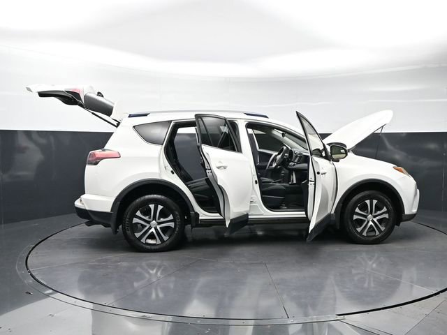 Used 2017 Toyota RAV4 LE image 36