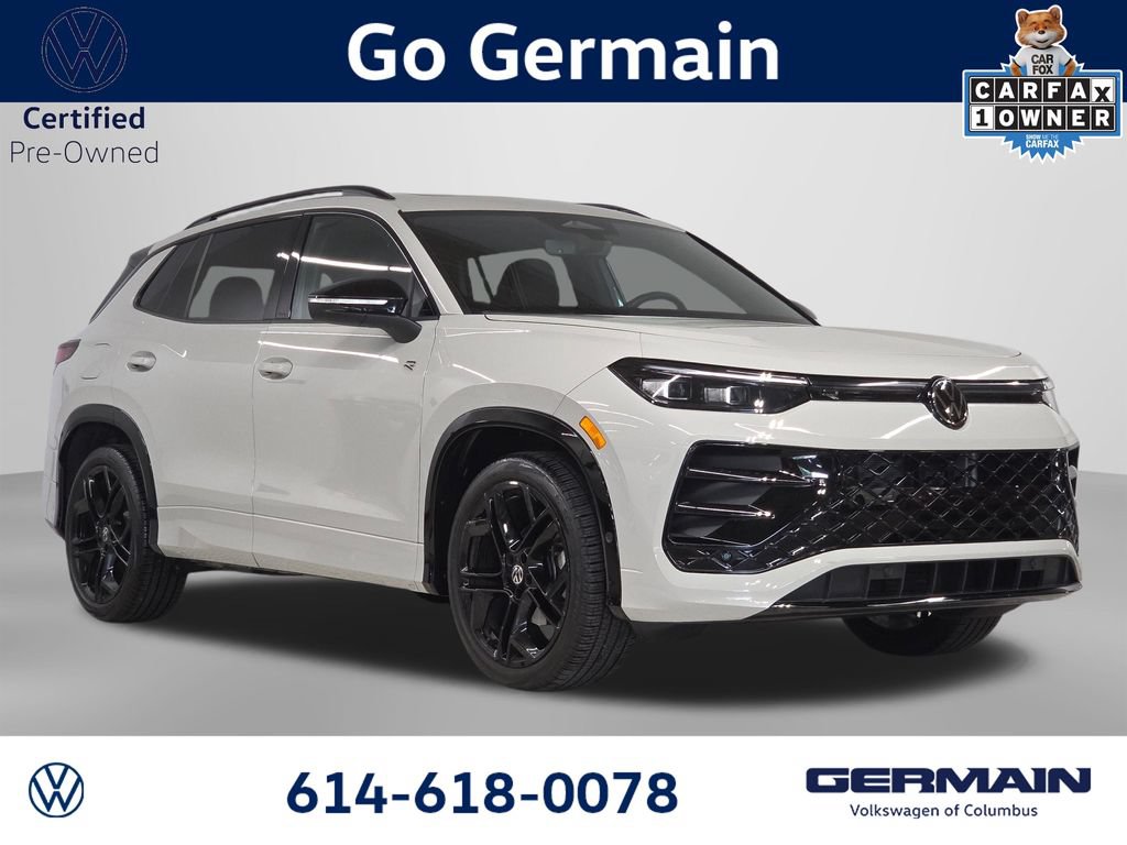 Certified 2025 Volkswagen Tiguan SE R-Line FWD image 4
