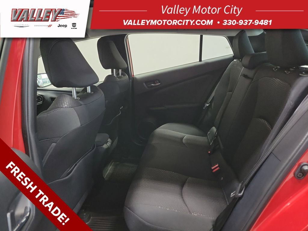 Used 2022 Toyota Prius LE image 22