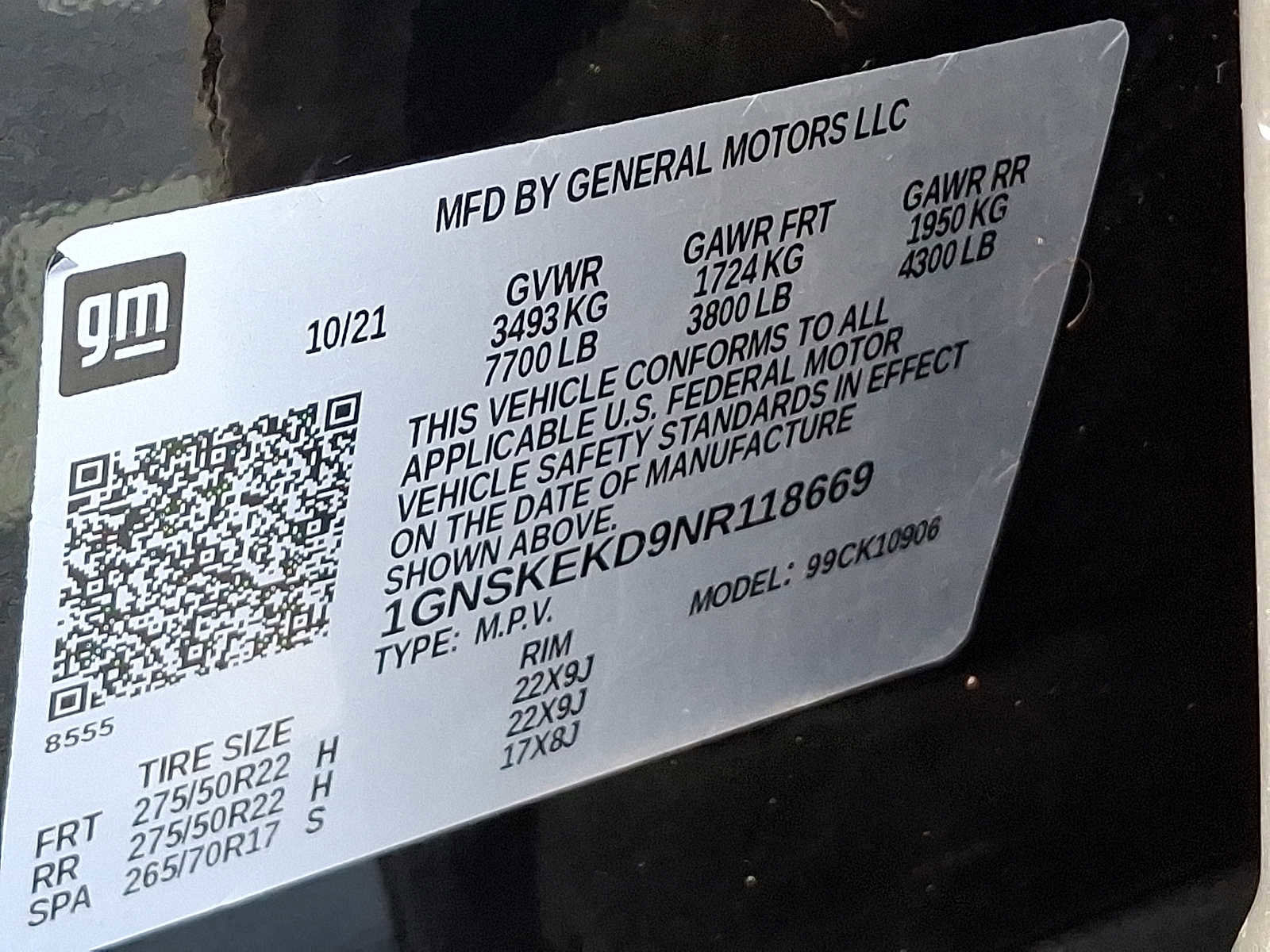 Used 2022 Chevrolet Suburban RST w/ Luxury Package image 27