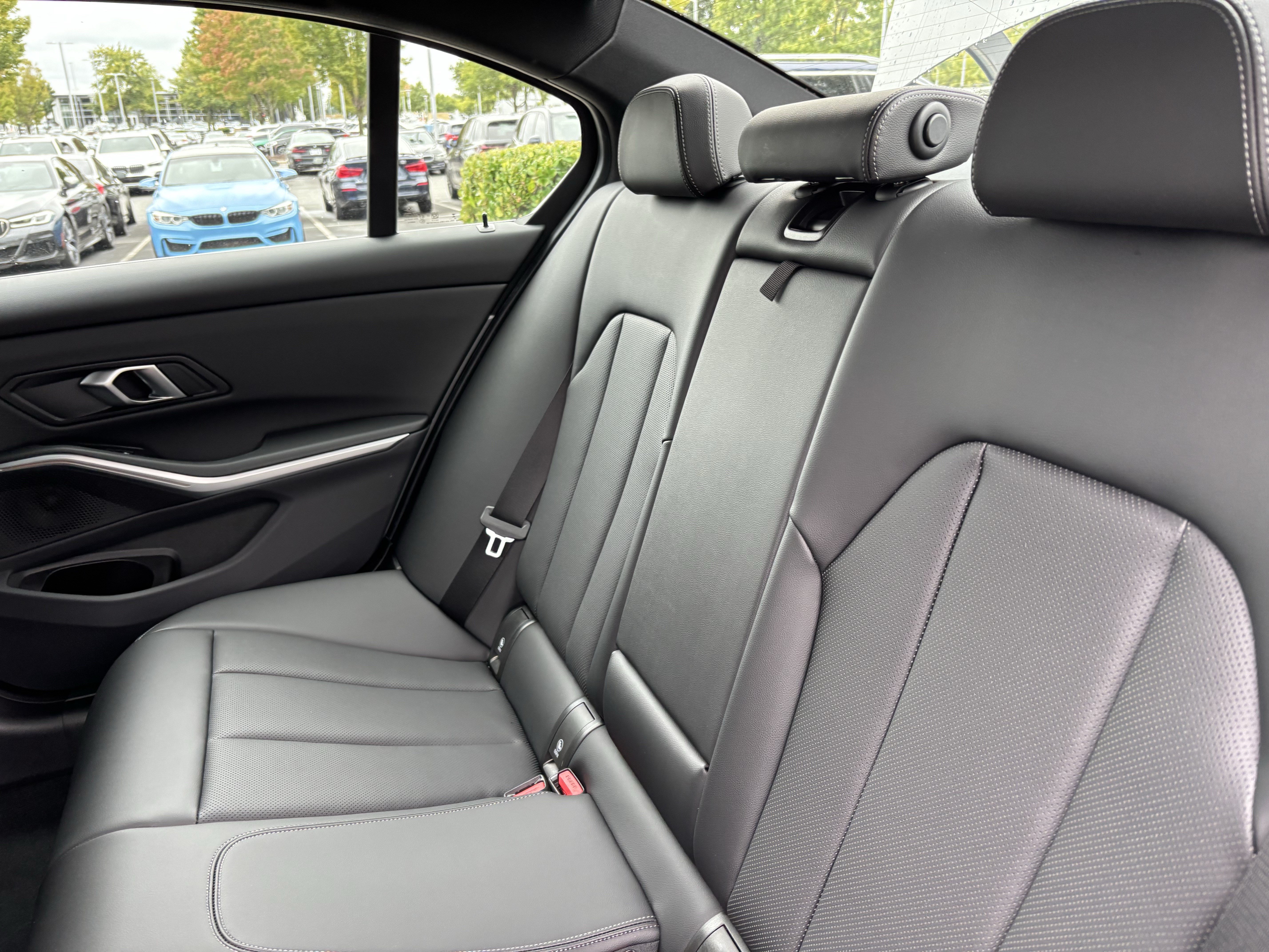 Certified 2025 BMW 330i Sedan RWD image 33