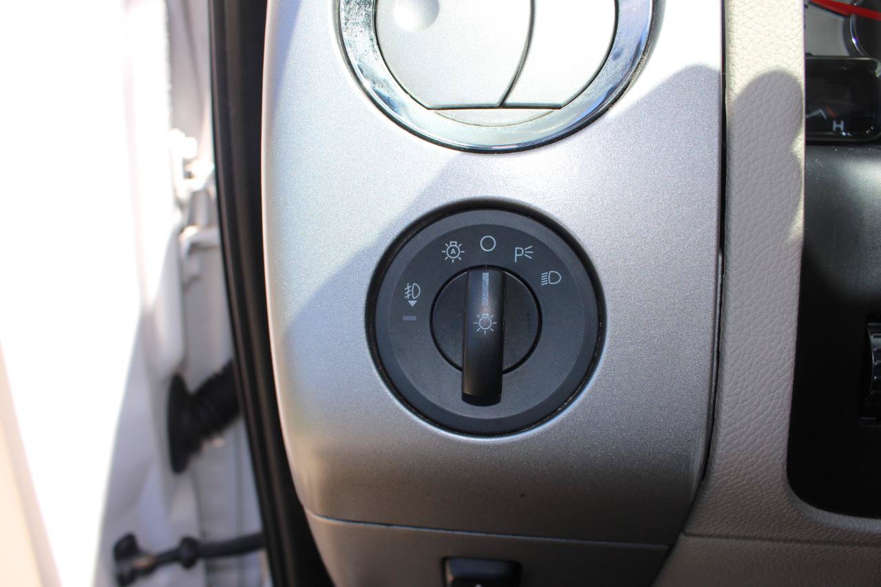 Used 2014 Ford Expedition Limited w/ Equipment Group 301A AWD/4WD image 18