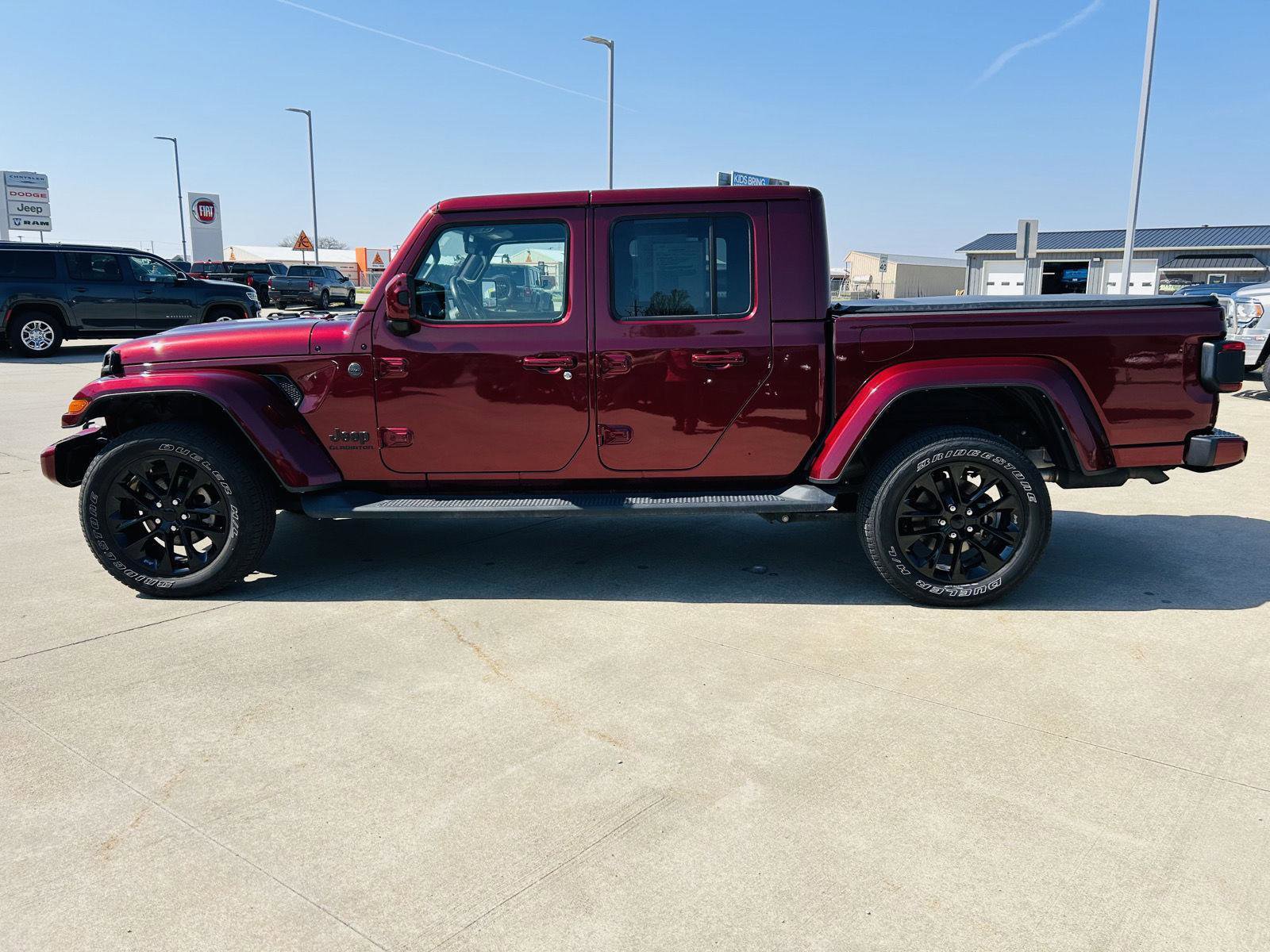 Used 2021 Jeep Gladiator Overland image 33