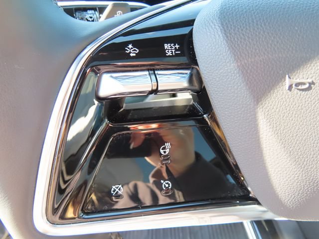 Used 2024 Cadillac Lyriq Luxury RWD image 19