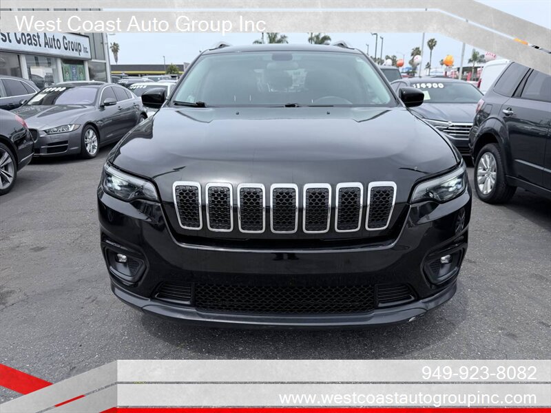 Used 2019 Jeep Cherokee Latitude w/ Popular Appearance Group FWD image 17