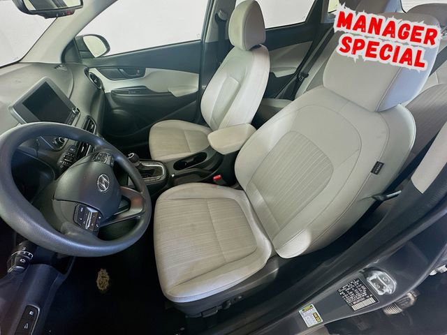 Used 2023 Hyundai Kona SEL image 12