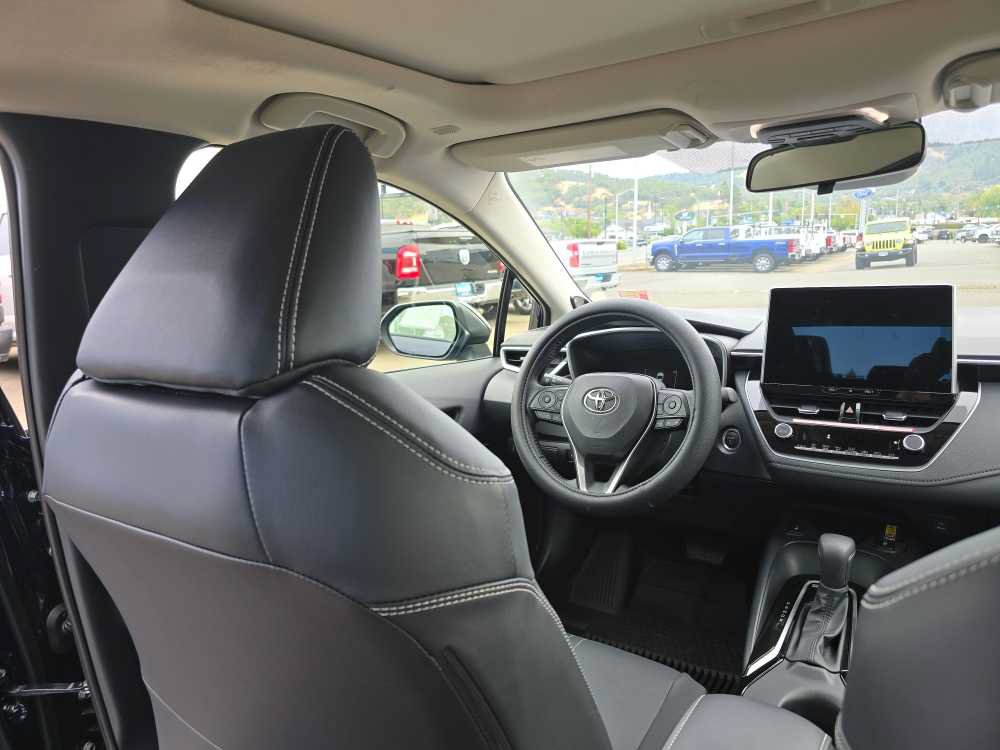 Used 2026 Toyota Corolla XLE FWD image 10
