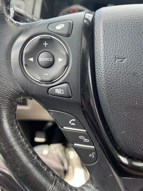 Used 2016 Honda Pilot Touring image 23
