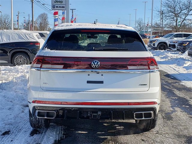 New 2026 Volkswagen Atlas Cross Sport SEL Premium R-Line image 4