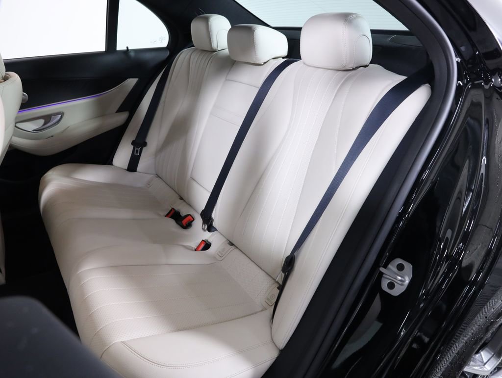 Certified 2022 Mercedes-Benz E 350 4MATIC Sedan image 38