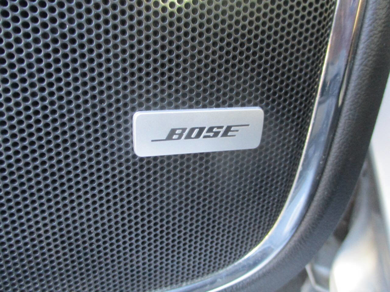 Used 2015 GMC Yukon SLT w/ Open Road Package image 21