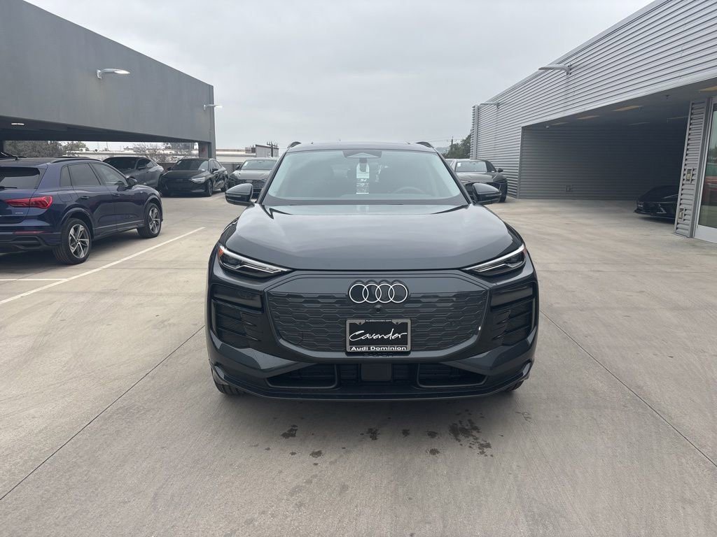 New 2025 Audi Q6 e-tron Premium image 2