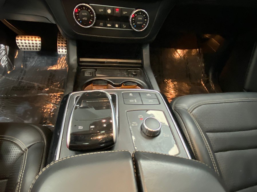 Used 2019 Mercedes-Benz GLS 63 AMG 4MATIC w/ AMG Night Styling Package image 31