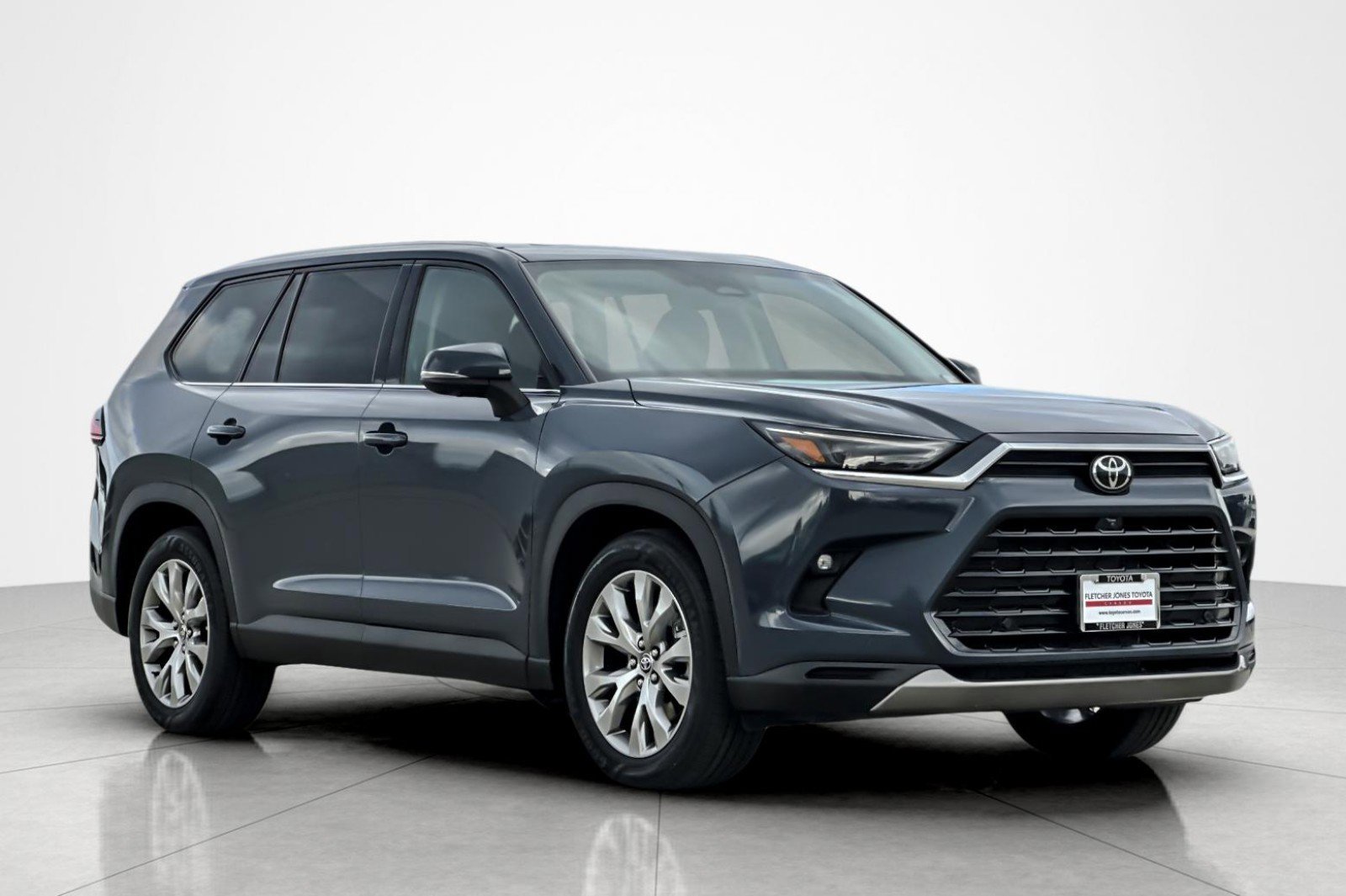 Used 2024 Toyota Grand Highlander Limited image 7