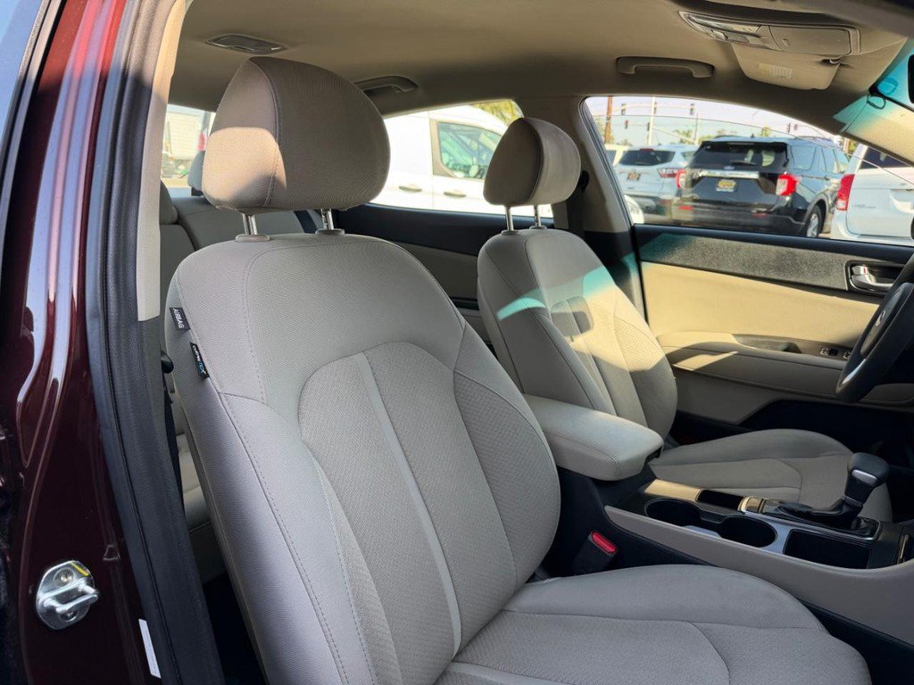 Used 2018 Kia Optima LX FWD image 23