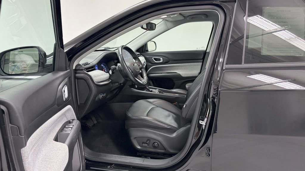 Used 2022 Jeep Compass Latitude AWD/4WD image 13