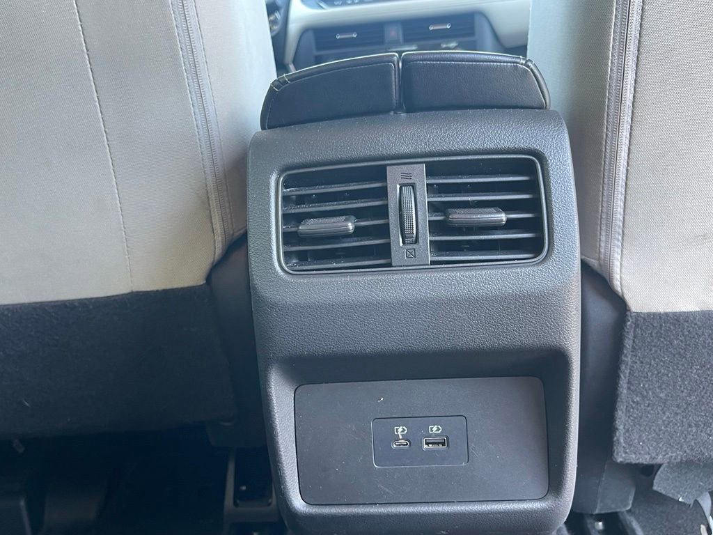 Used 2023 Nissan Rogue SV FWD image 28