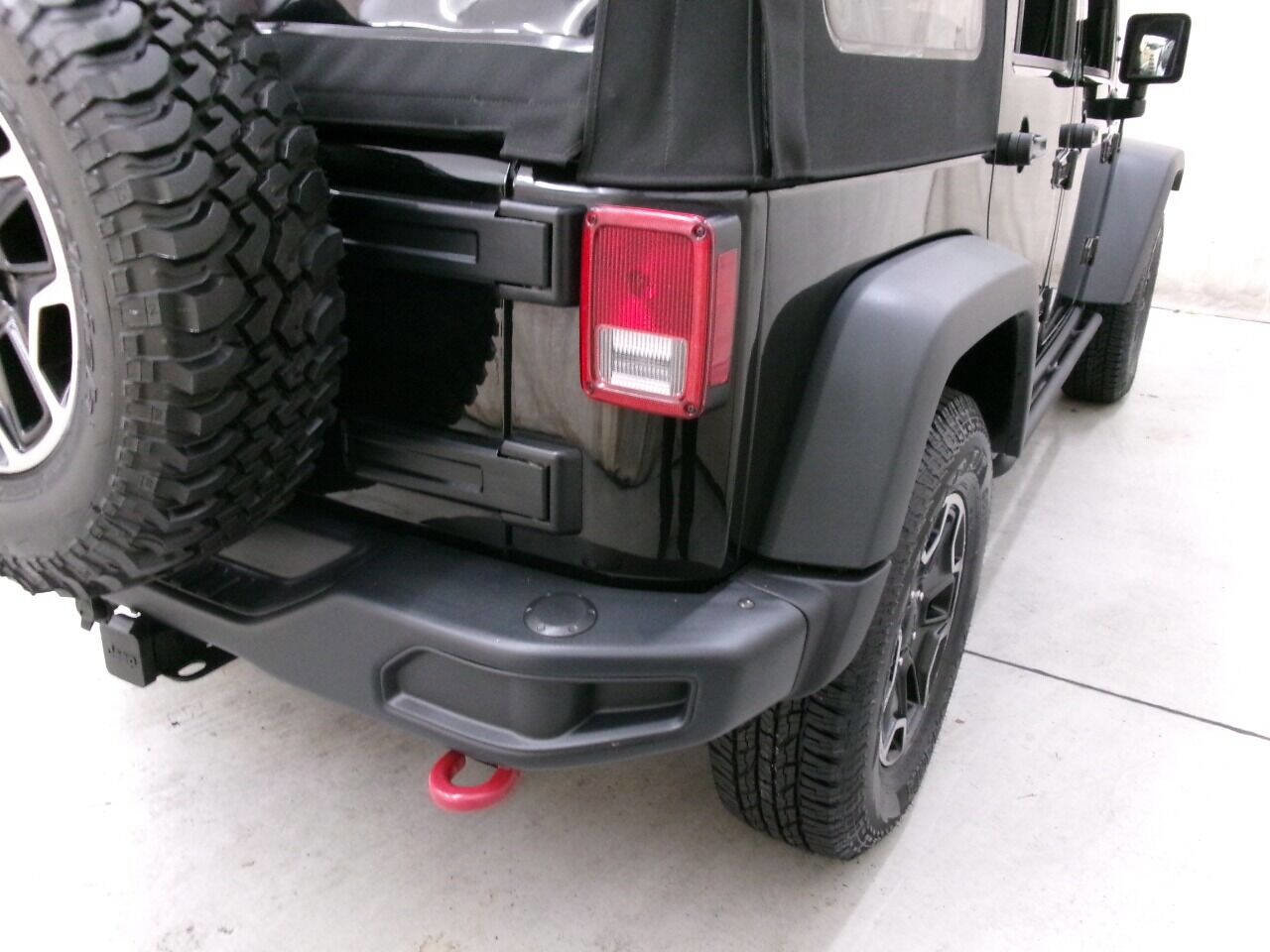 Used 2016 Jeep Wrangler Unlimited Rubicon image 8