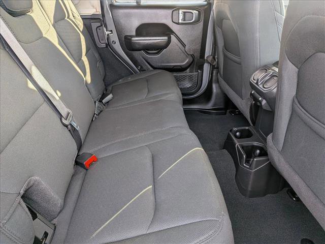 Used 2022 Jeep Wrangler Unlimited Sport AWD/4WD image 21