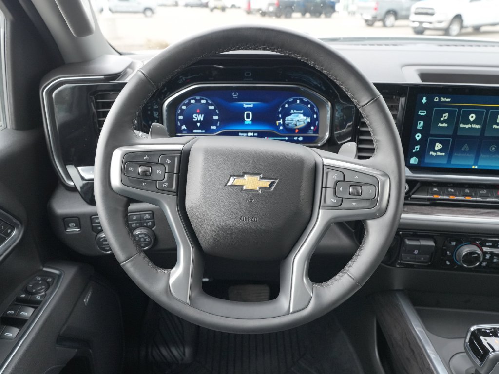 Used 2025 Chevrolet Silverado 1500 LTZ AWD/4WD image 35