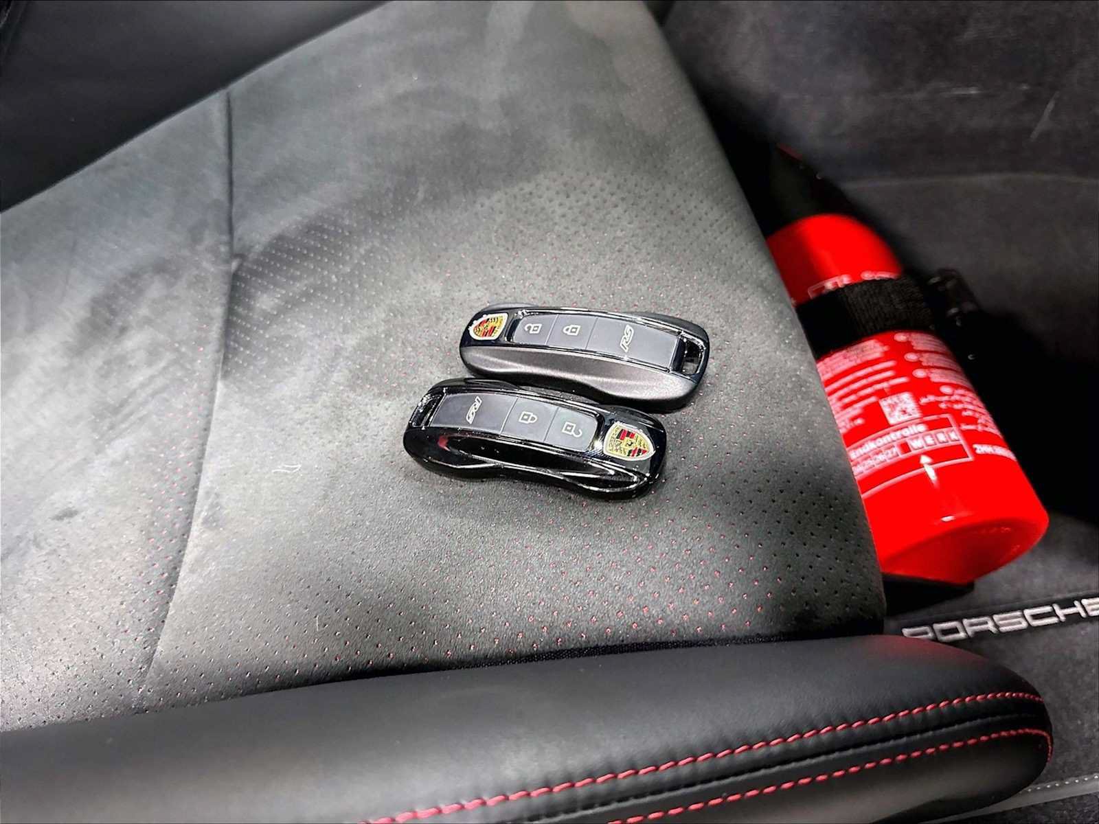 Used 2024 Porsche 911 GT3 RS RWD image 36